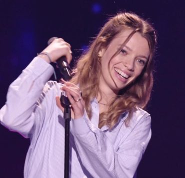 The Voice : rongée par "des idées noires", Alice a abandonné et planté sa coach Amel Bent "quelques heures avant le tournage"
