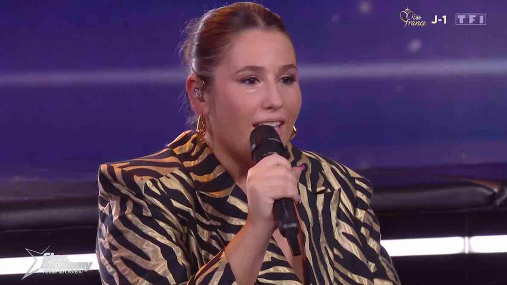 "J'ai eu l'honneur d'être le fil conducteur" : le rôle surprise d'un ancien de la Star Ac' sur l'album de Clara