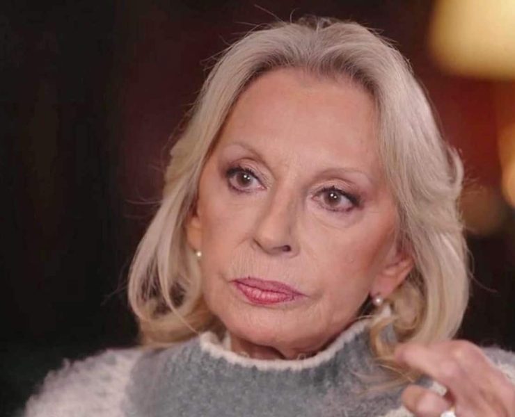 Hospitalisée d’urgence pour "une infection respiratoire aiguë", Véronique Sanson annule son retour sur scène