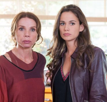 "C’est le néant, elle a perdu tout mon respect", Victoria Abril : sa "fille" de fiction, Lucie Lucas, ne veut plus jamais en entendre parler