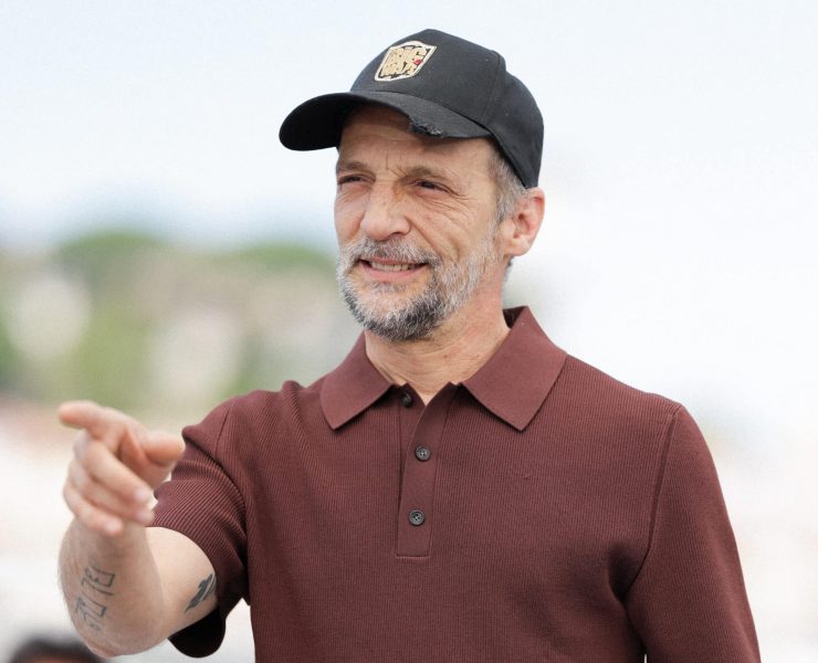 "Il leur manque une paire de c…", Matthieu Kassovitz atomise les politiques français avant d’apporter son soutien à Dominique de Villepin