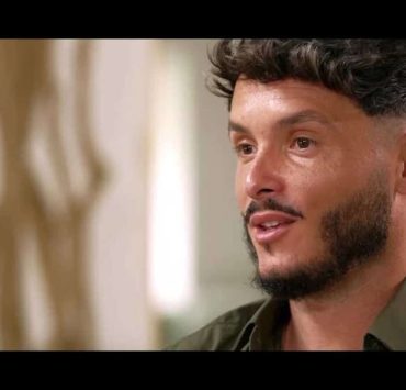 "Je l'ai rencontrée au travail" : Mariés au premier regard, Mathieu de nouveau amoureux et en couple depuis son divorce d'avec Julie (SPOILER)