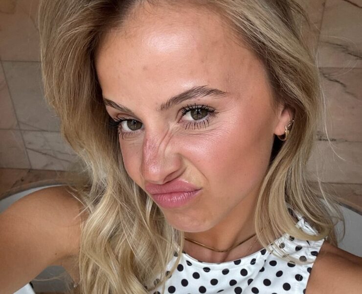 Carla Dona : l’ancienne candidate de la Star Academy va se marier avec son compagnon de 14 ans son aîné