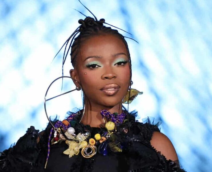 Théodora : scolarité avec un célèbre streamer, classe prépa ENS, membre du Conseil régional des jeunes… son enfance bien loin des clichés du rap