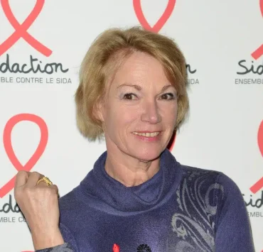 Brigitte Lahaie regrette que le chanteur Patrick Bruel soit blacklisté et remet en cause la parole de certaines victimes : "Elles ont fait une connerie"