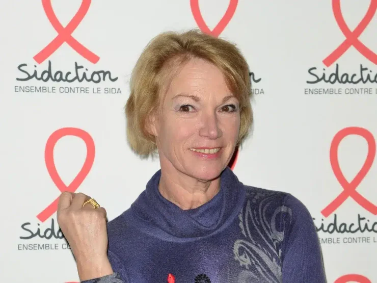 Brigitte Lahaie regrette que le chanteur Patrick Bruel soit blacklisté et remet en cause la parole de certaines victimes : "Elles ont fait une connerie"