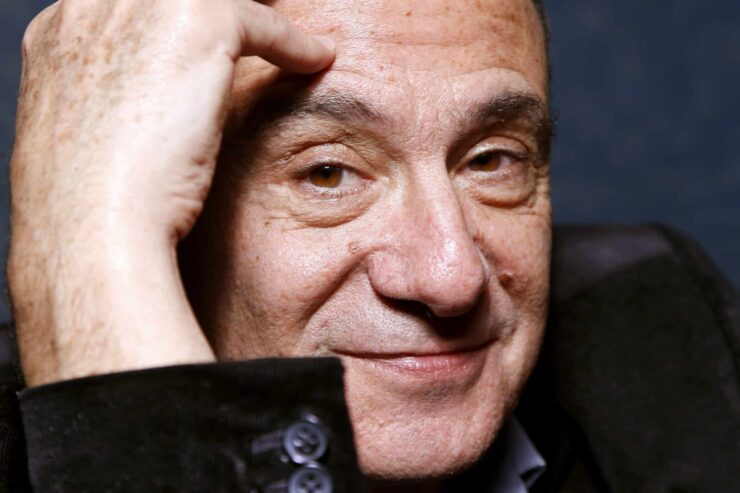 Gérard Miller : hôtel particulier à l’est de Paris, hameau en Ardèche, comment il a rompu avec sa famille établie à Paris 16 ?