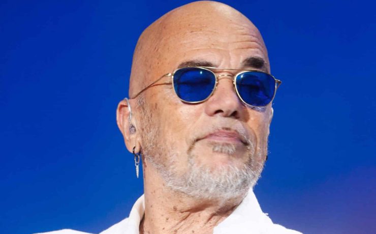 Pascal Obispo : studio d’enregistrement, terrain de padel, poulailler… toutes les excentricités sont permises au Cap Ferret