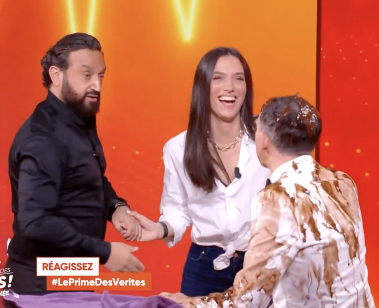 Shana Loustau célibataire : la chroniqueuse de Cyril Hanouna annonce sa rupture et lui déclare "avoir changé sa vie"