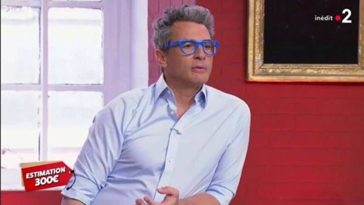 Julien Cohen : l'ex-star d'Affaire conclue, 60 ans, vient d'accueillir une petite fille prénommée Ella dont voici la première photo