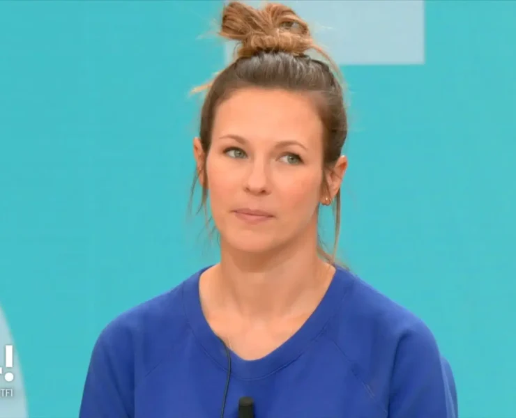 Lorie et Bruce Toussaint c’est déjà fini : la chronique de la chanteuse "sacrifiée"