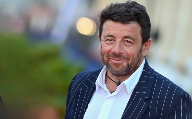 Pas de douche pendant 48h, des pâtes… les conditions de la garde à vue de Patrick Bruel dévoilées