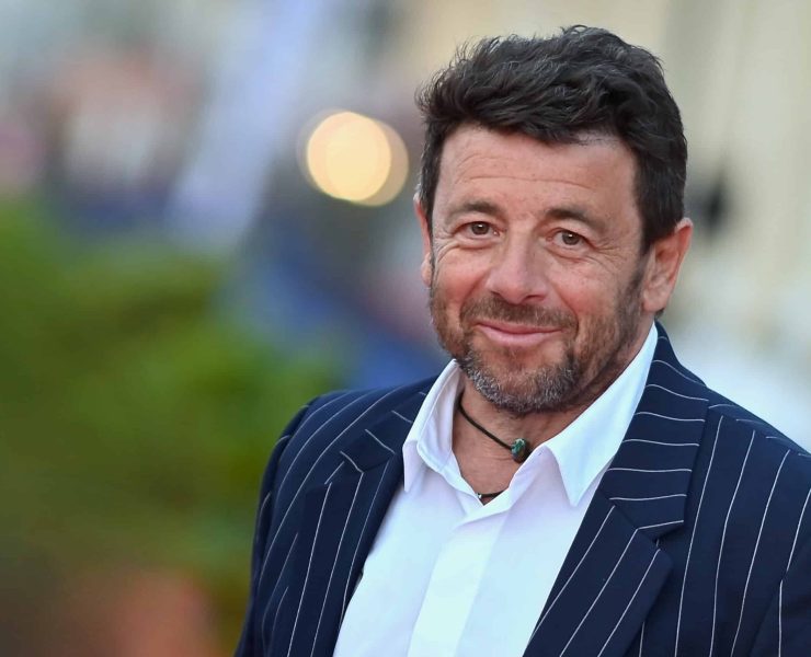 Pas de douche pendant 48h, des pâtes… les conditions de la garde à vue de Patrick Bruel dévoilées