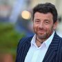 Pas de douche pendant 48h, des pâtes… les conditions de la garde à vue de Patrick Bruel dévoilées