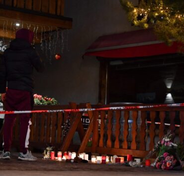 Crans-Montana : elle aurait préféré que son fils soit grand brûlé, plutôt que mort, Legend contraint de désactiver les commentaires en urgence