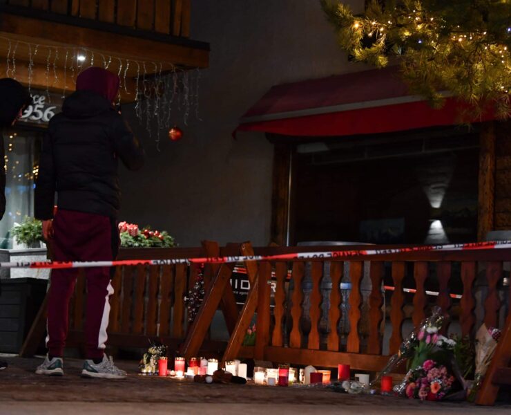 Crans-Montana : elle aurait préféré que son fils soit grand brûlé, plutôt que mort, Legend contraint de désactiver les commentaires en urgence