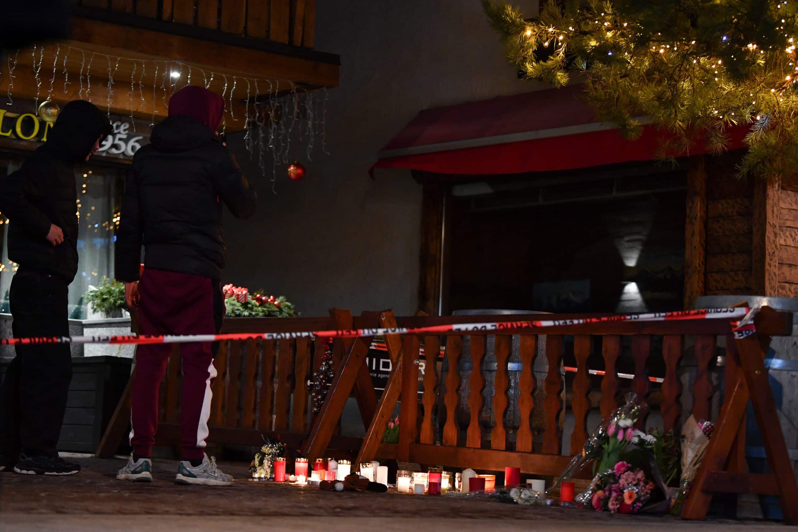 Crans-Montana : elle aurait préféré que son fils soit grand brûlé, plutôt que mort, Legend contraint de désactiver les commentaires en urgence