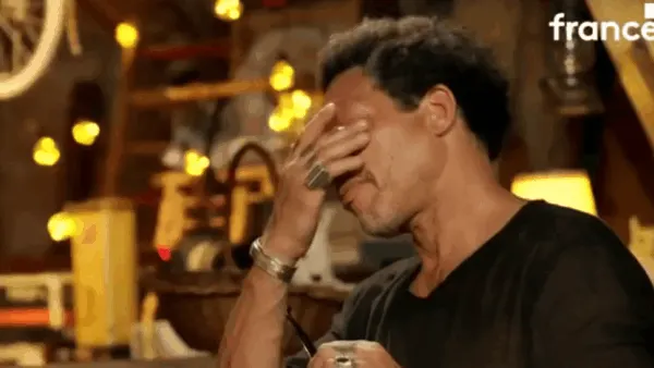 "On arrête deux secondes" : JoeyStarr craque complètement face à Frédéric Lopez
