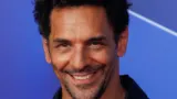 "Plus courir et plus marcher" : Tomer Sisley gravement blessé, ce saut d'un pont pour le tournage de la Cible sur TF1 lui a coûté cher