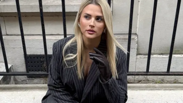 Kelly Vedovelli : de spectatrice du Canal Football Club à chroniqueuse star de TPMP… le destin fou de la Bella de Gims