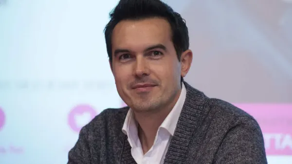 Maxime Chattam, l'homme aux 7 millions d'exemplaires vendus depuis 2001 : la fortune du roi du thriller français