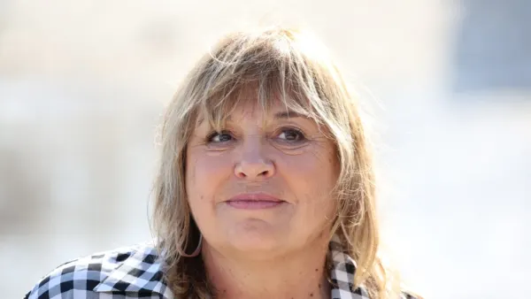 "Elle a passé plus de temps à se changer qu'à chanter" : Michèle Bernier charge Madonna après leur rencontre