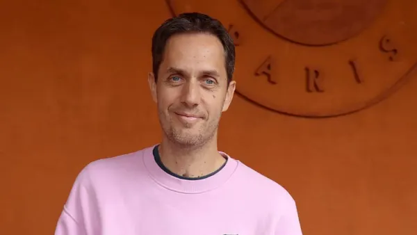 Grand corps malade a quitté la France pour le Québec avec sa femme et ses deux enfants : ce qu’il ne supporte plus dans son pays