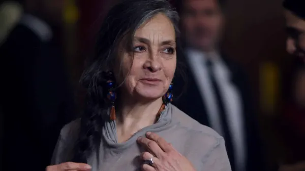 Catherine Ringer : l'hommage permanent à son père, rescapé de neuf camps de concentration