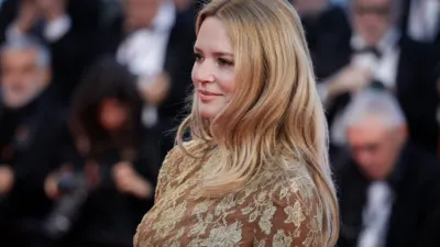 Virginie Efira : le salaire de ses débuts télé vs ce qu'elle gagne aujourd'hui après 5 nominations aux César