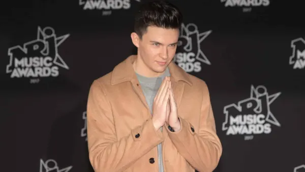 Victime de crises de panique, Petit Biscuit annule tout : le message de soutien fort de Vianney